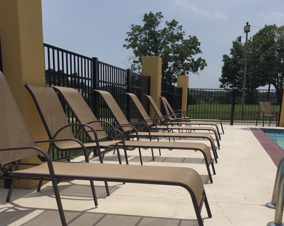Executive Inn Scottsville المظهر الخارجي الصورة